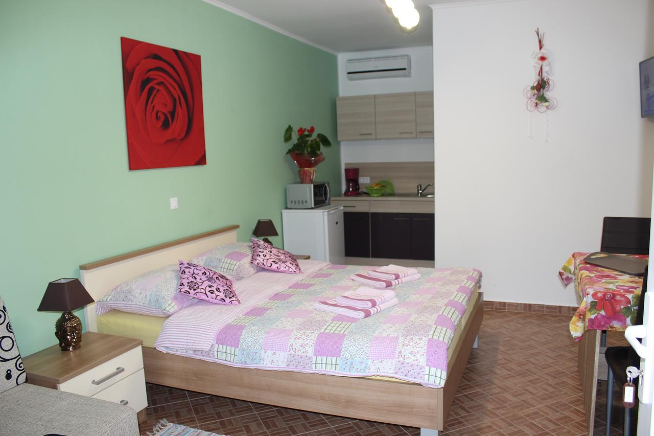 Rooms Katarina Kadumi Esterno foto
